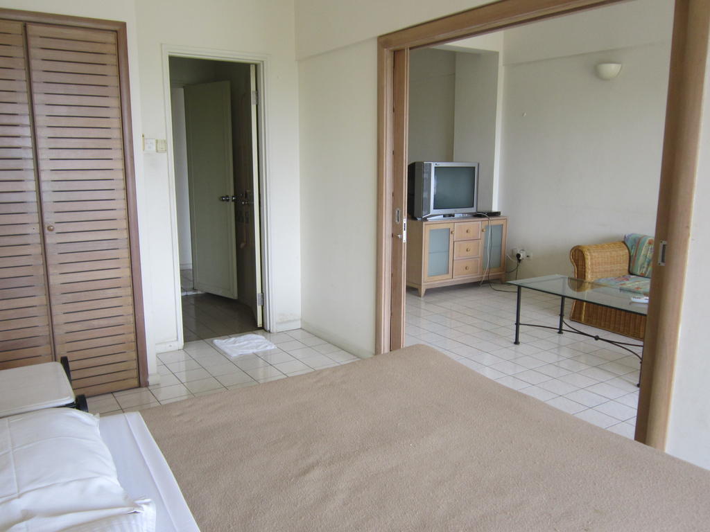 Paradise Lagoon Apartment *